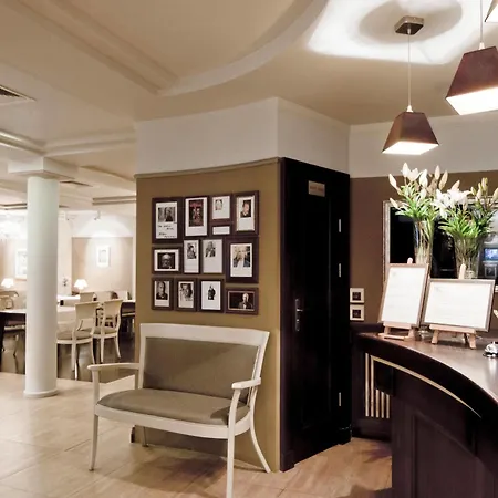 Royal 3* Познань