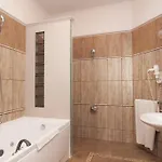 Royal 3* Познань
