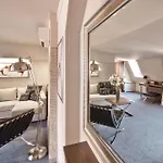 Royal Отель 3*
